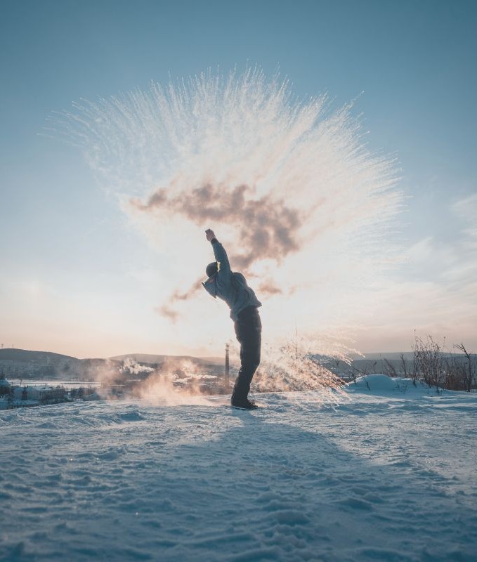 water freezes on air in -30